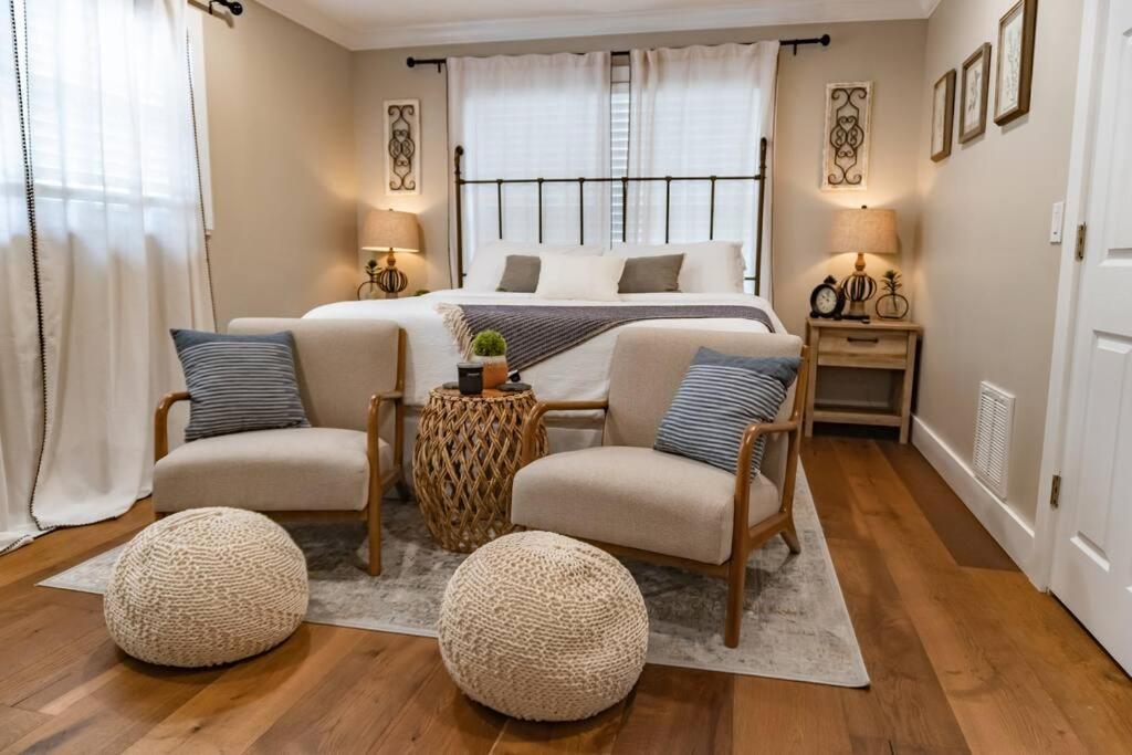 Renovated Downtown Apartment - B غرب شاطئ بالم المظهر الخارجي الصورة